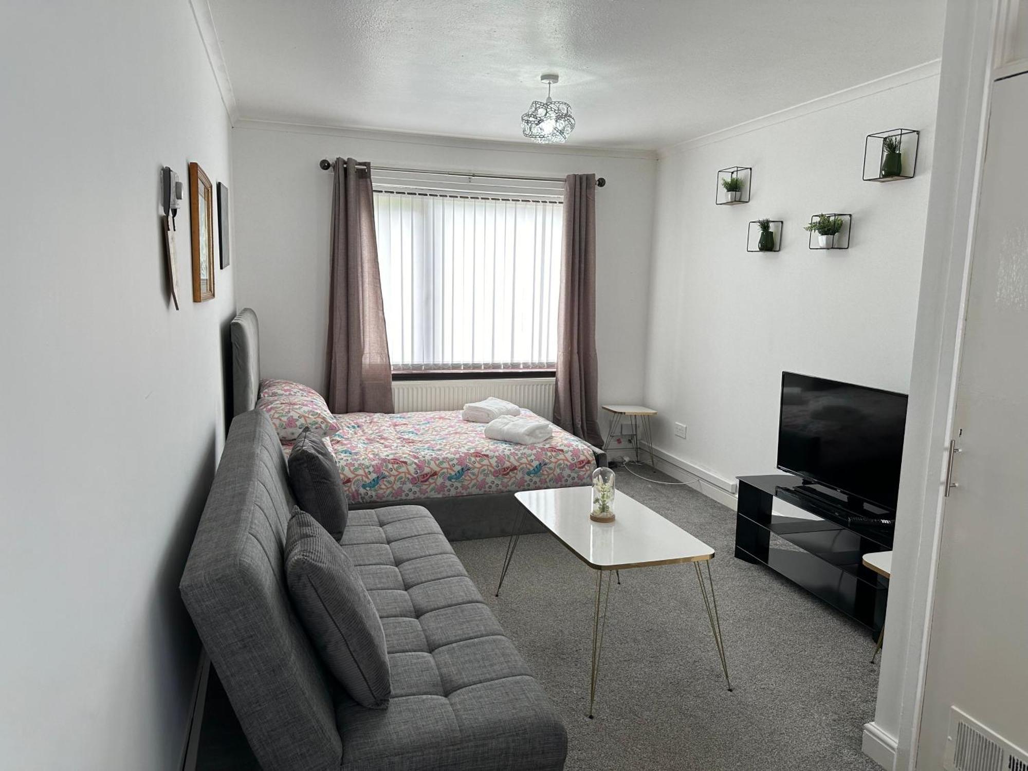 Lovely 3 Bedroom House Close To City Centre Peterlee Exterior photo
